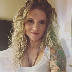 Meet your Posher, Alison